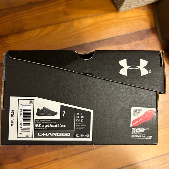UA Charged Assert 9 Camo Running Sneaker (Women’s 9/ Men’s 7) Orig $75 - Picture 3 of 9